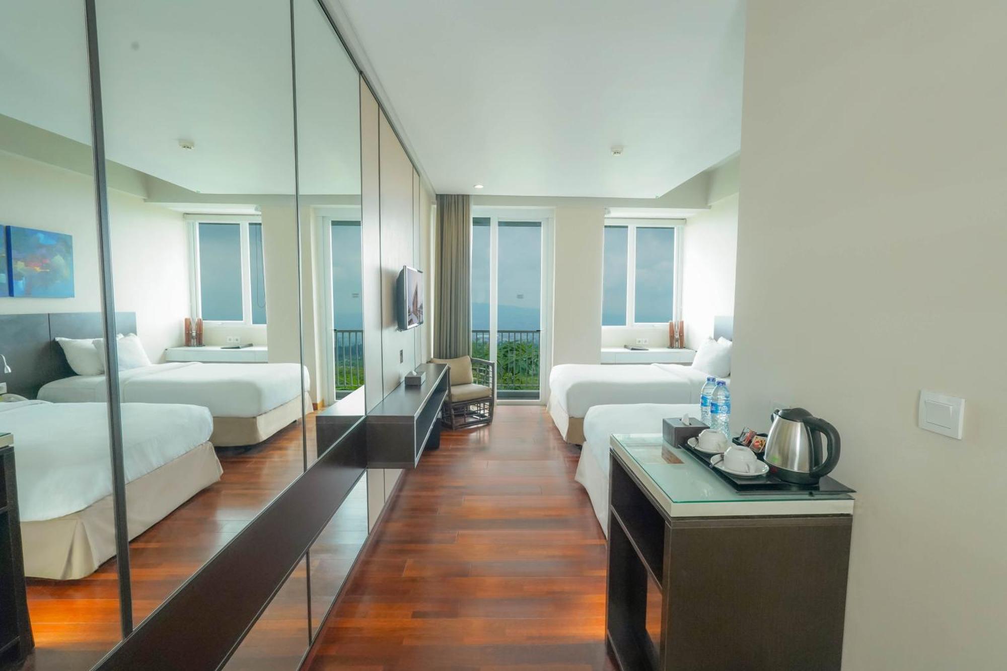 Amartahills And Hotel 4*